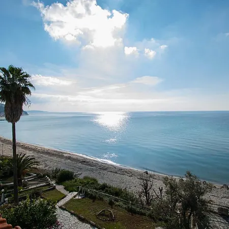 G & J On The Sea Cozy By Rentalspro Services - Halkidiki Apartment